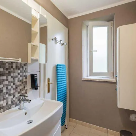 La Parenthese Boheme F2 Luxembourg Cattenom *